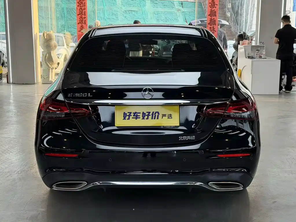 MERCEDES-BENZ E CLASS