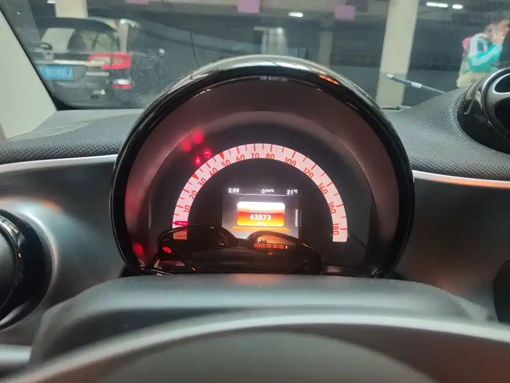 smart Smart Fortwo — миниатюра 7
