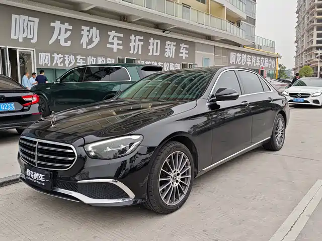 MERCEDES-BENZ E CLASS