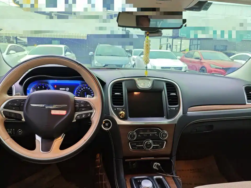 Chrysler 300C — миниатюра 4