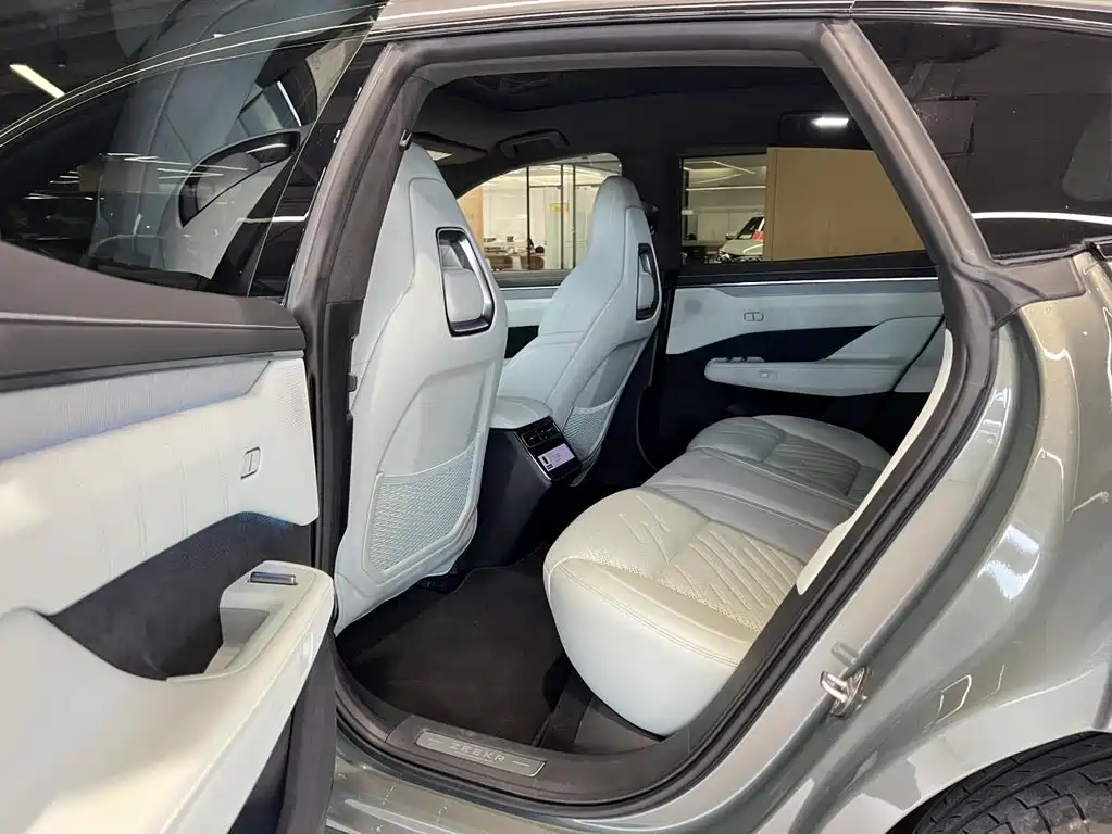 ZEEKR EXTREME KRYPTON 001