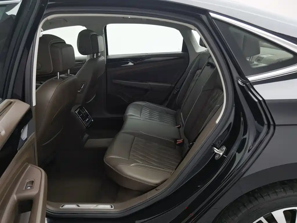 Volkswagen Passat — миниатюра 15