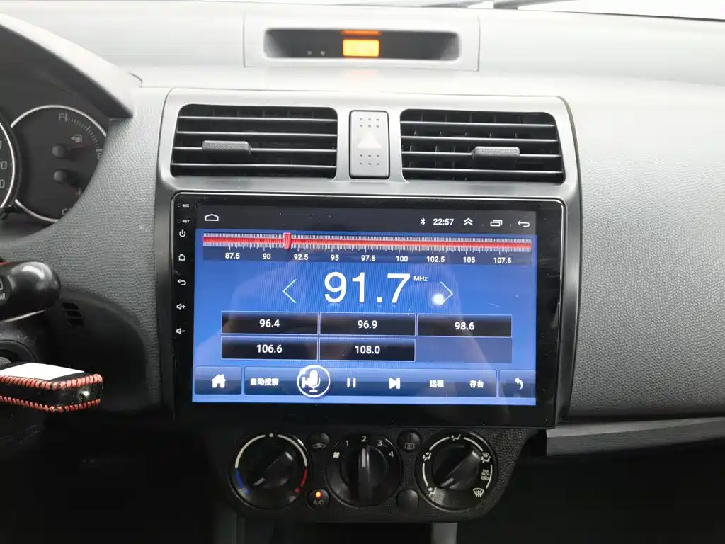 Suzuki Swift — миниатюра 12