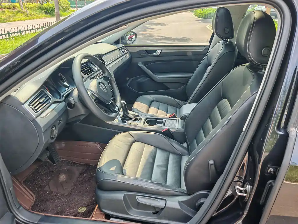 Volkswagen Passat 2015 1.8TSI AT