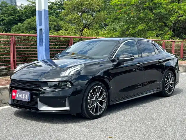 2020 Lynk & Co 03