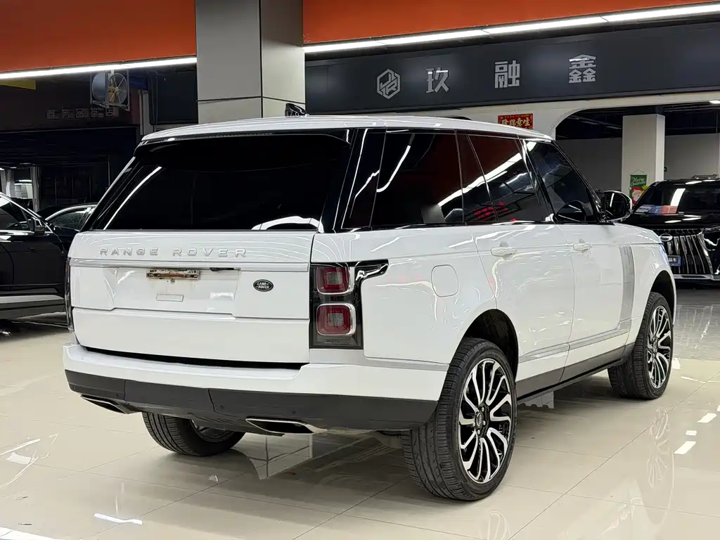 Land Rover Range Rover — миниатюра 4