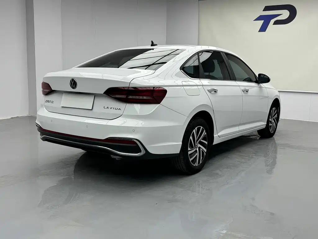Volkswagen Lavida — миниатюра 16