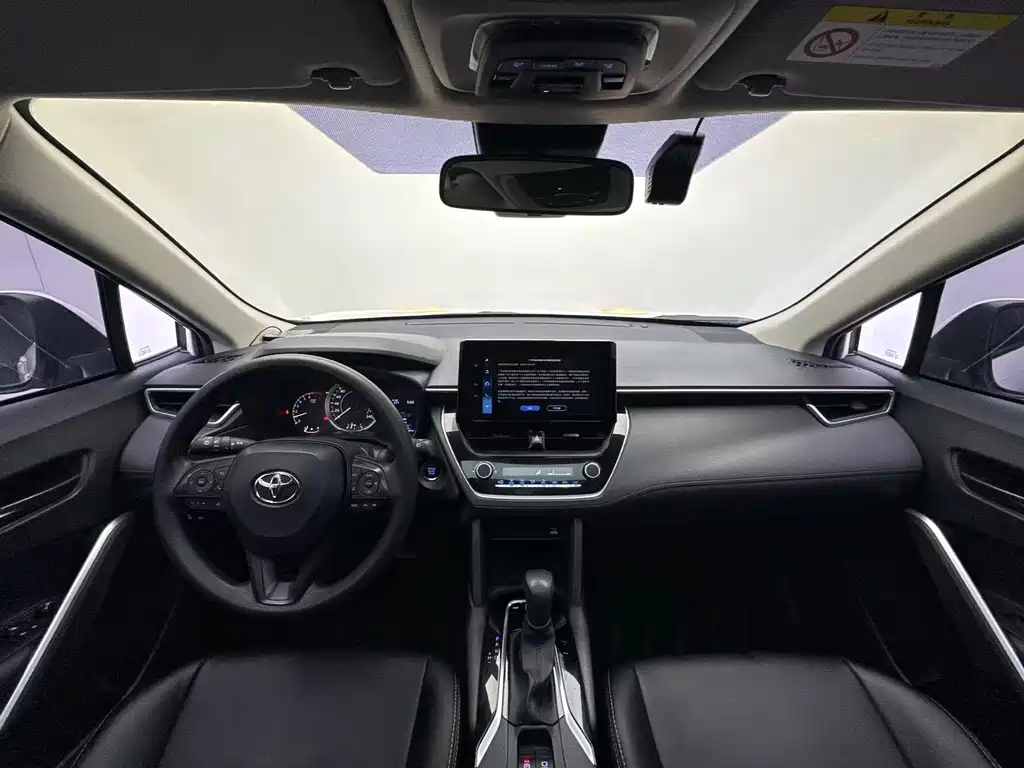 Toyota Corolla Cross — миниатюра 4