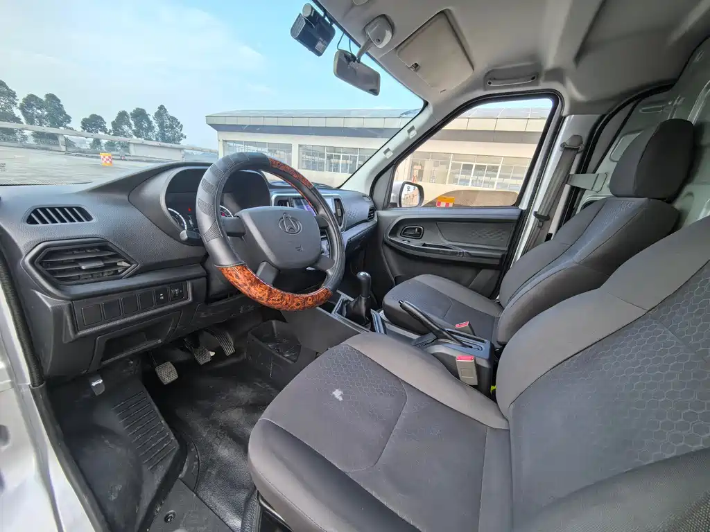 CHANGAN CHANGAN RUIXING M60