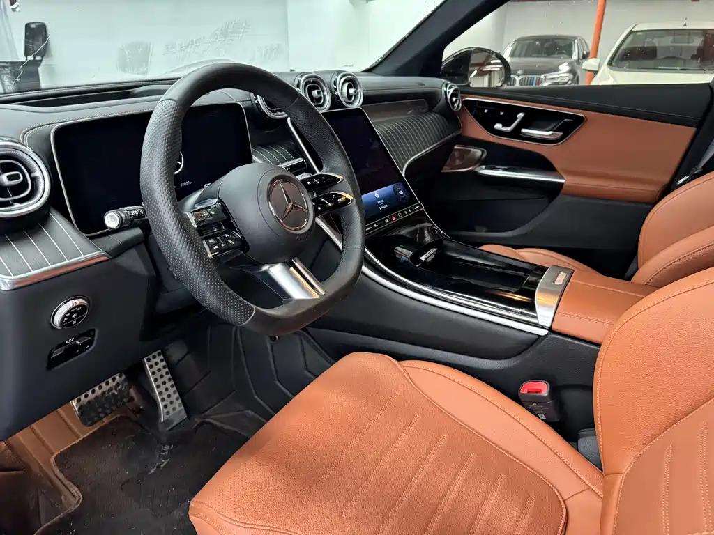 Mercedes-Benz GLC 2023 GLC 300 L 4MATIC Luxury 7 мест