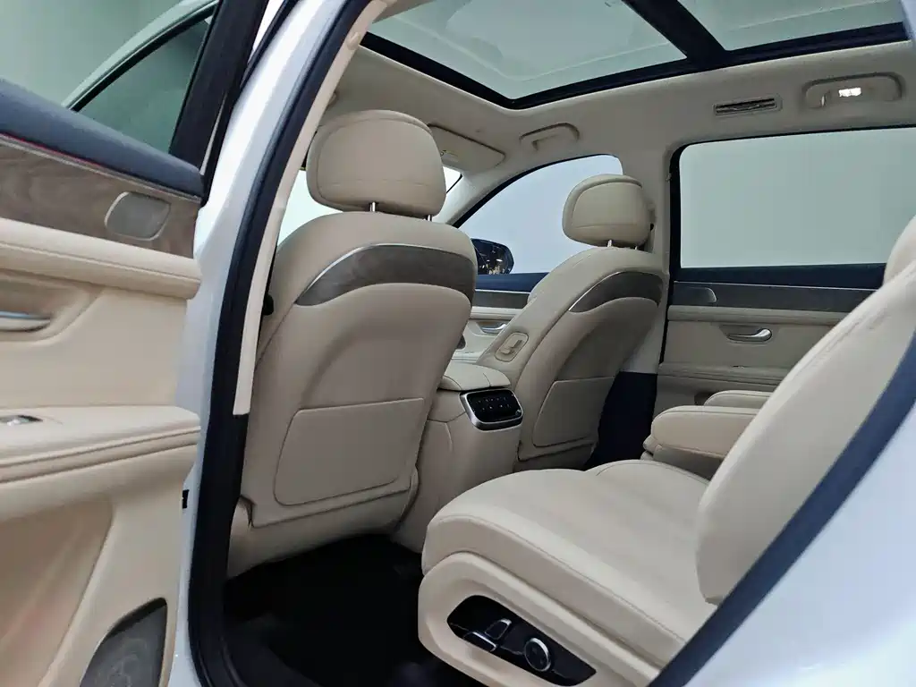 AITO ASK THE WORLD M7