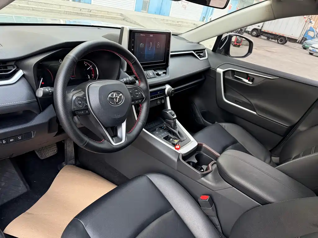 TOYOTA RAV4 RONGFANG