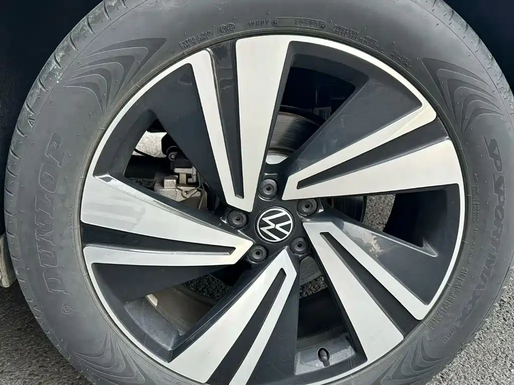 Volkswagen Tavendor 2023 380TSI R-Line