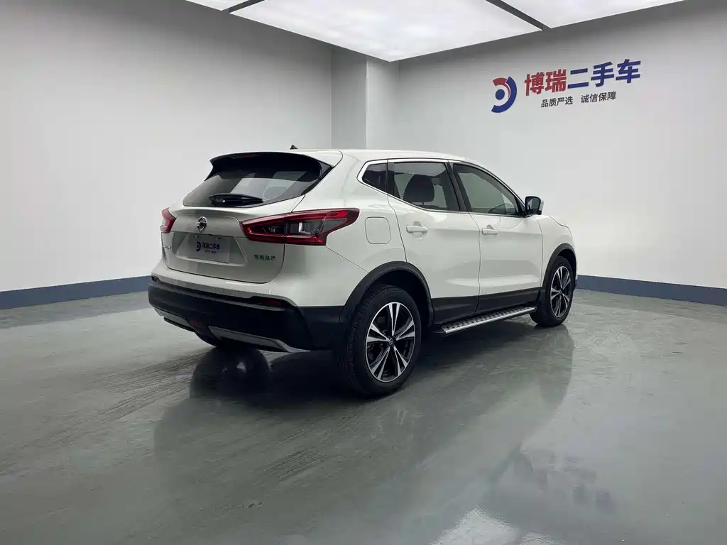 Nissan Qashqai 2021 2.0L CVT Luxury