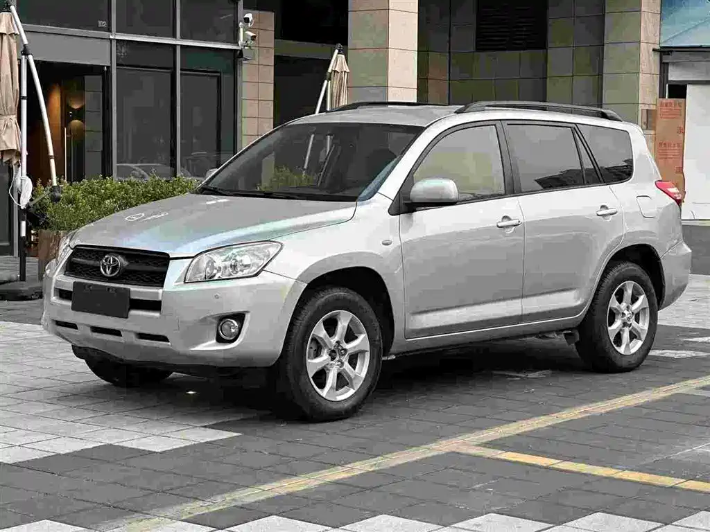 Toyota RAV4 2010
