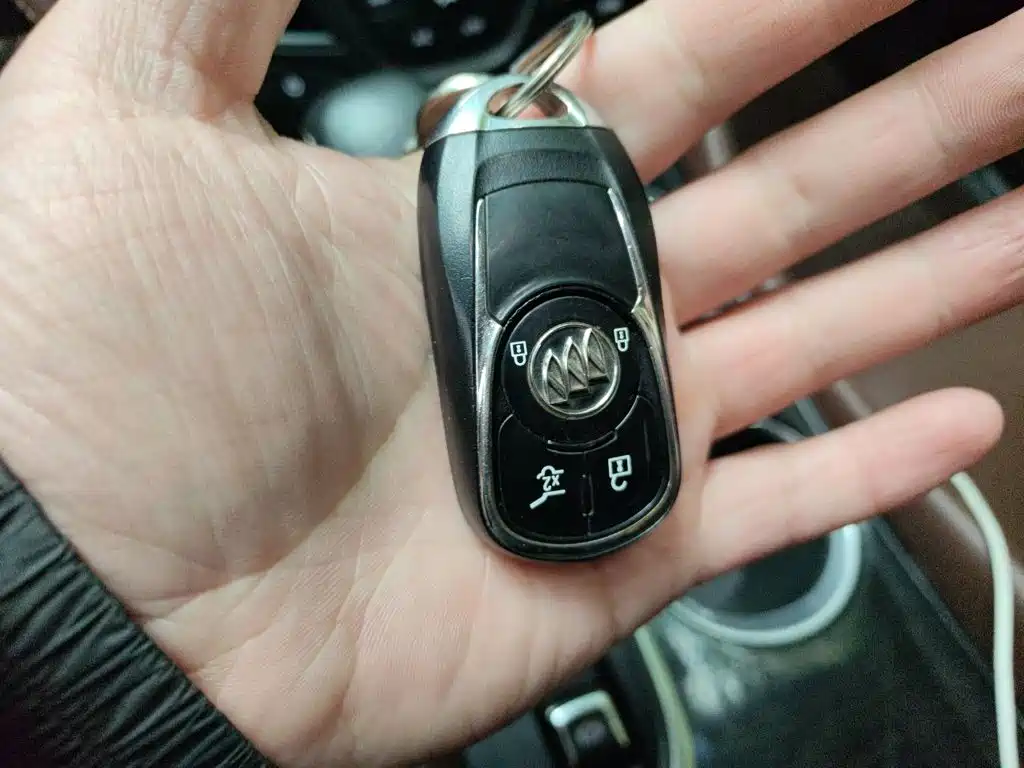 Buick Envision Plus — миниатюра 9