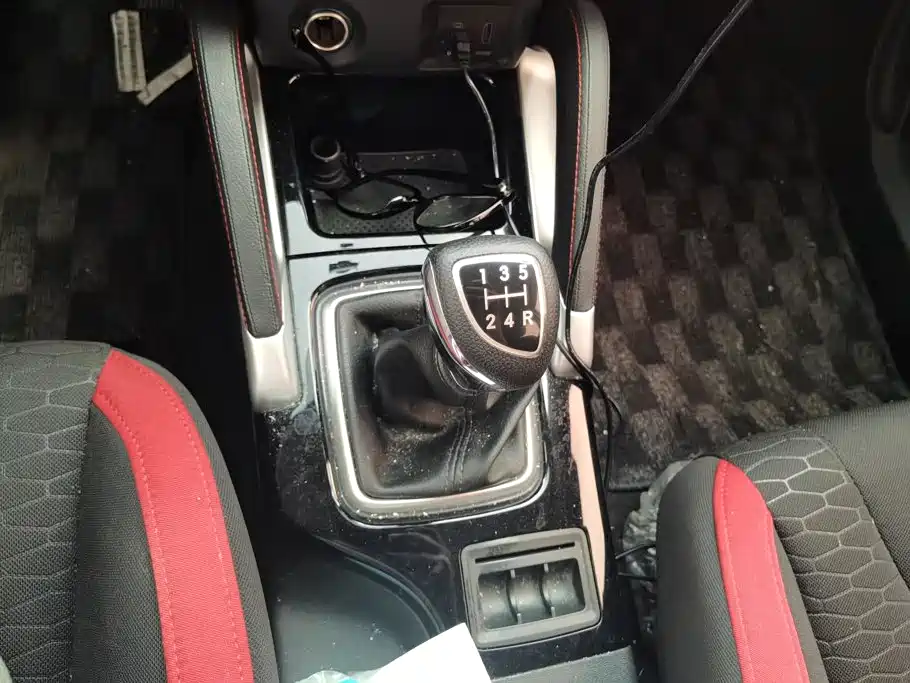 BAIC Senova X35 — миниатюра 16