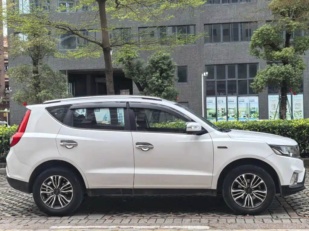 GEELY AUTOMOBILE VISION X6