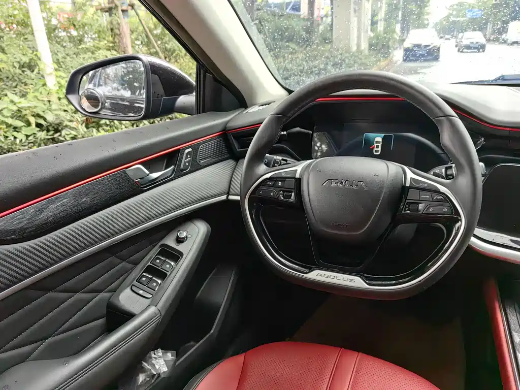 Dongfeng Aeolus Yixuan Max MAX 2021 1.5T