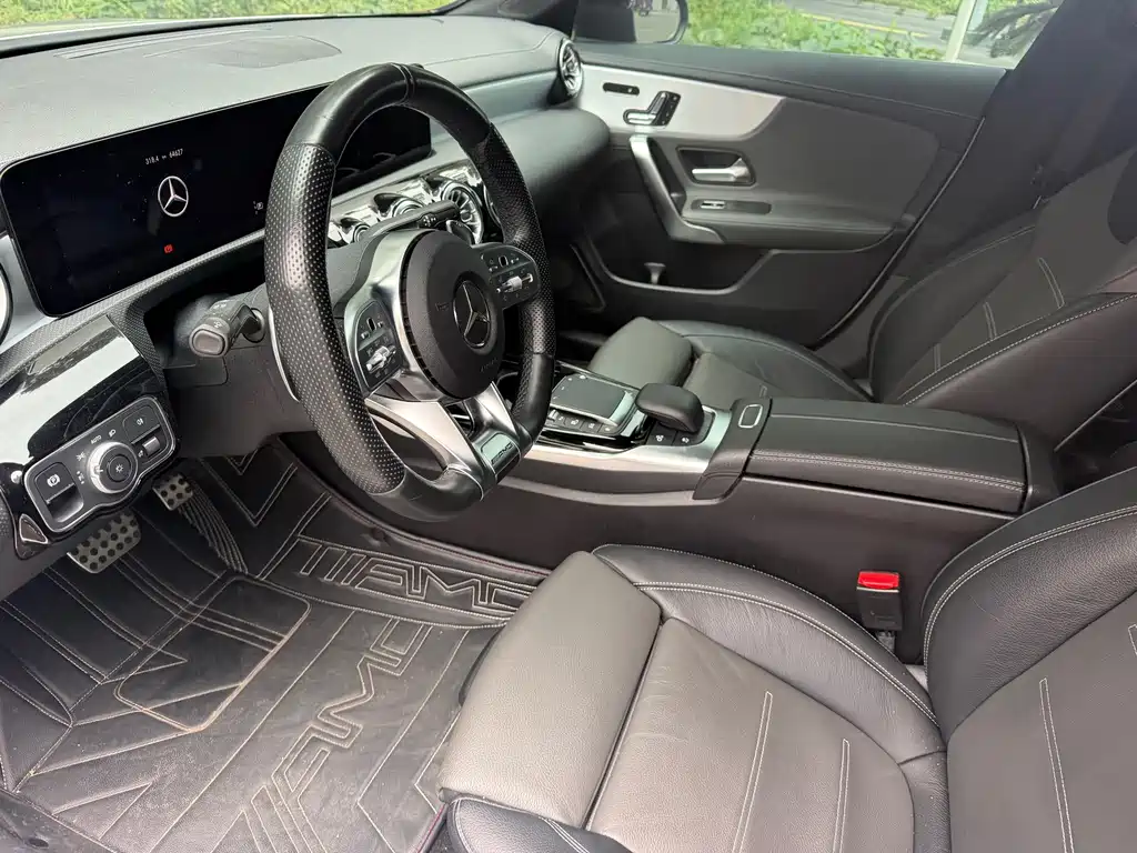 Mercedes-Benz CLA AMG — миниатюра 5