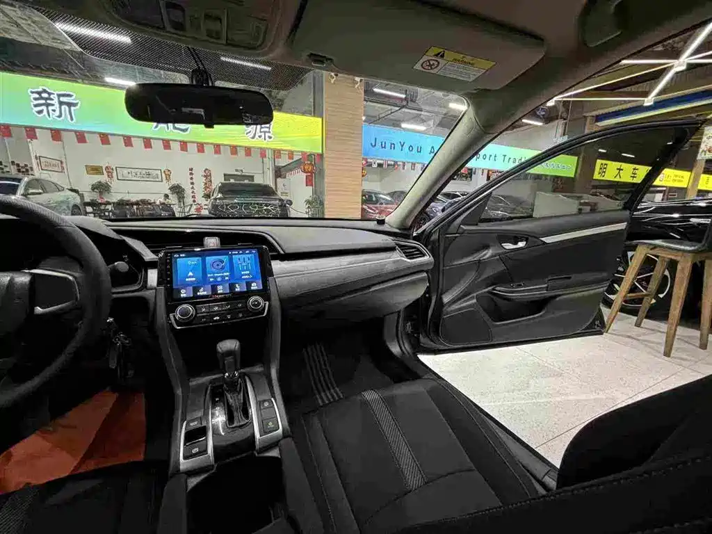 Honda Civic — миниатюра 22