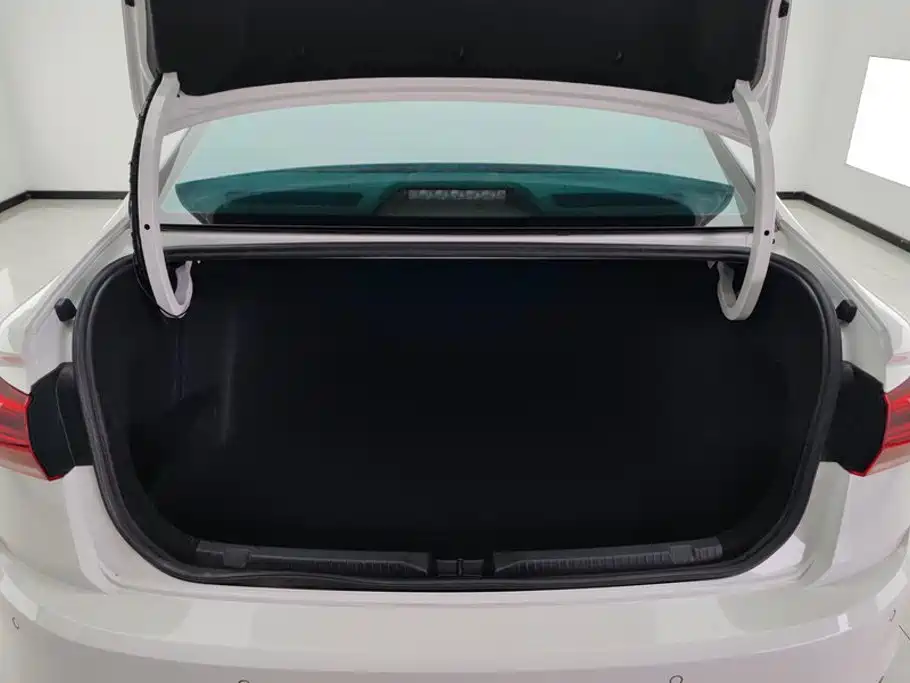 Volkswagen Bora — миниатюра 4