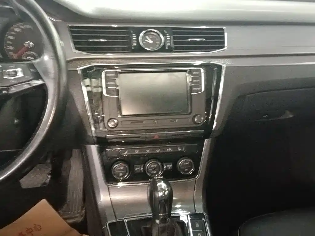 Volkswagen Passat 2016 330TSI DSG