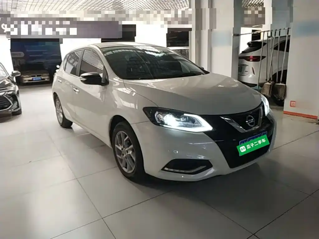 Nissan Tiida — миниатюра 4