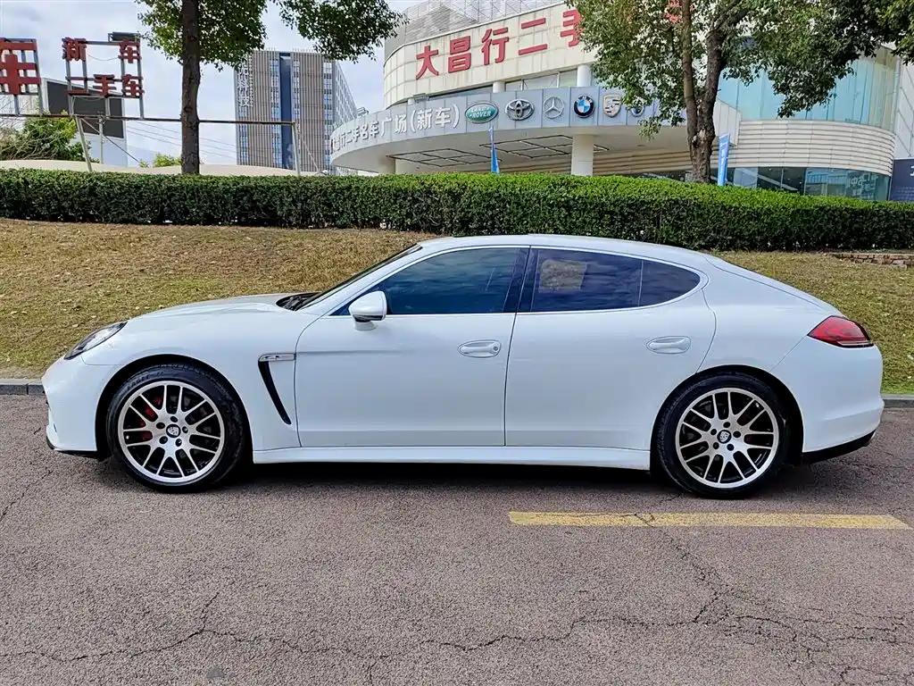 Porsche Panamera 2013 Panamera S 4.8L