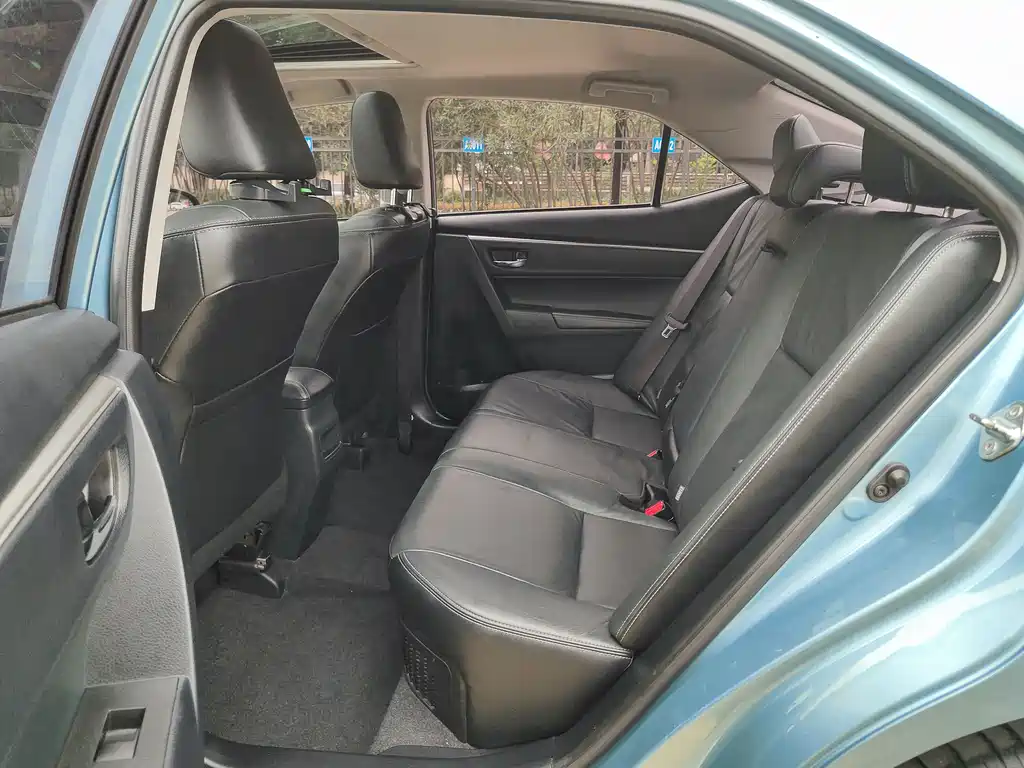 Toyota Corolla 2016 1.8L E-CVT Elite