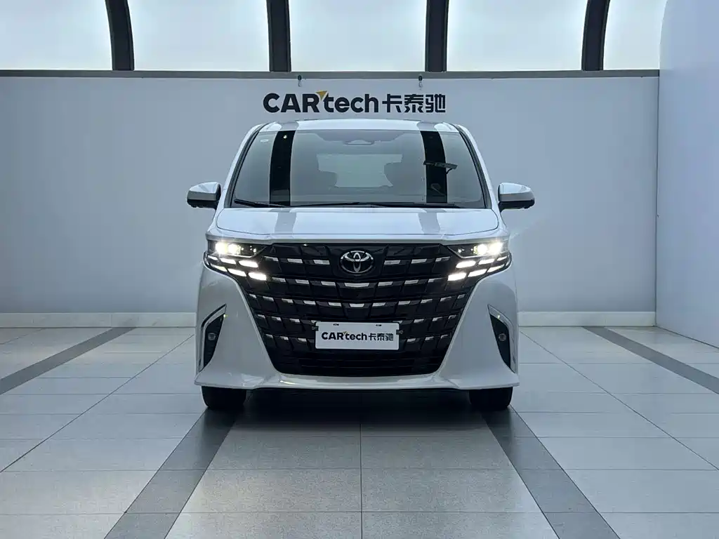 Toyota Alphard — миниатюра 2