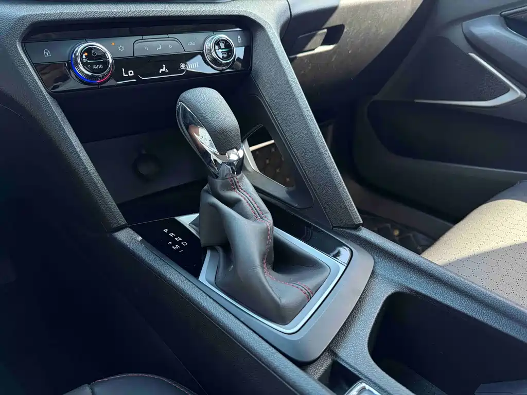Chevrolet Volando — миниатюра 14