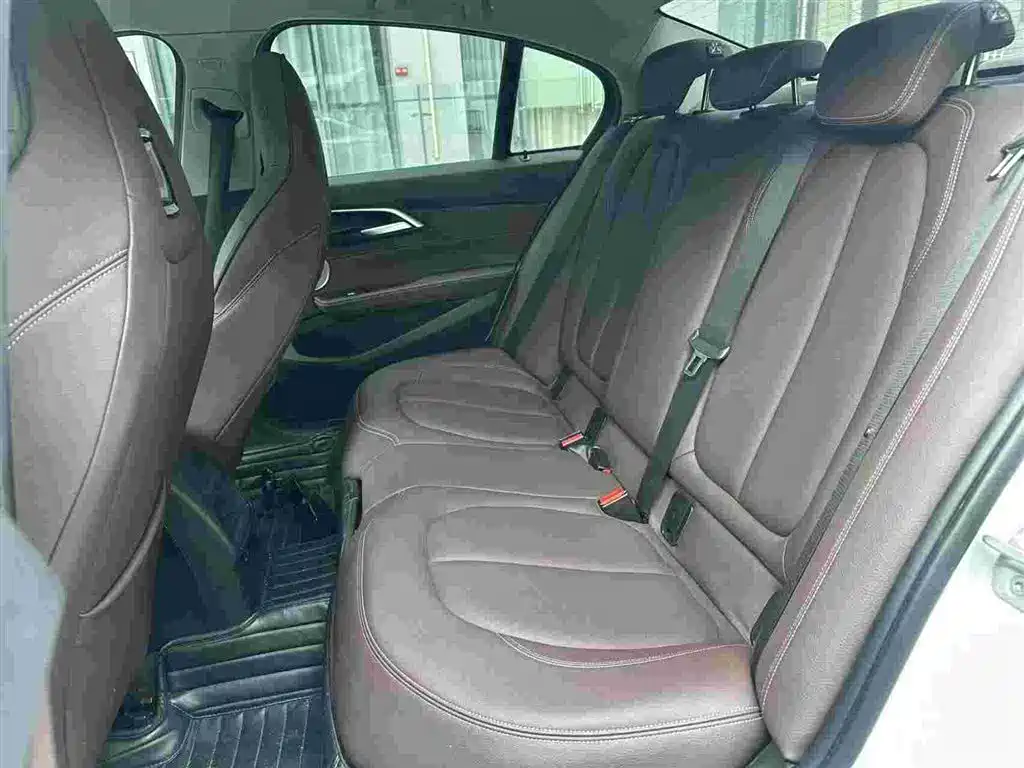 BMW 1 Series — миниатюра 6