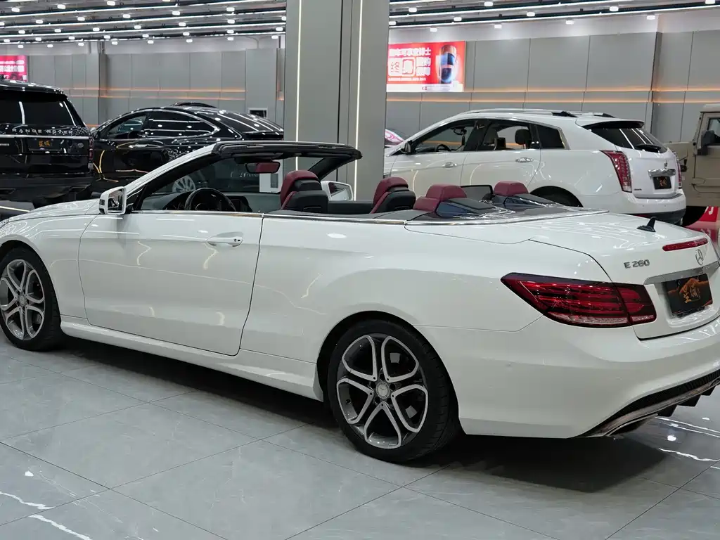 MERCEDES-BENZ E CLASS