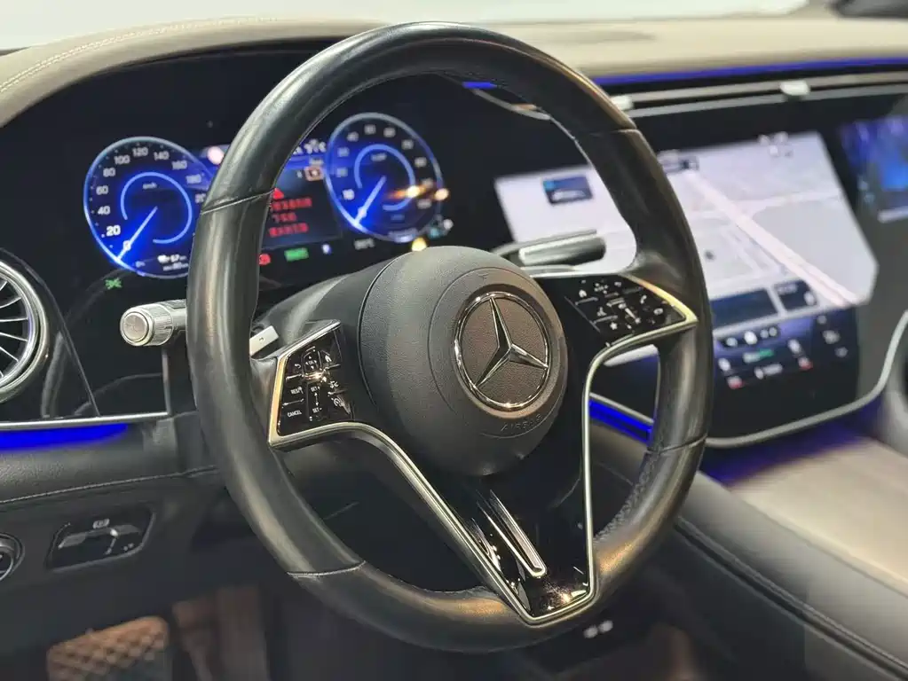 Mercedes-Benz EQS — миниатюра 12
