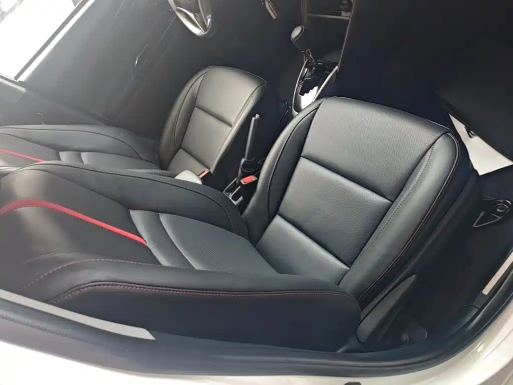 Toyota Yaris L — миниатюра 25