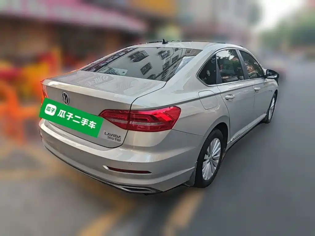 Volkswagen Lavida — миниатюра 6
