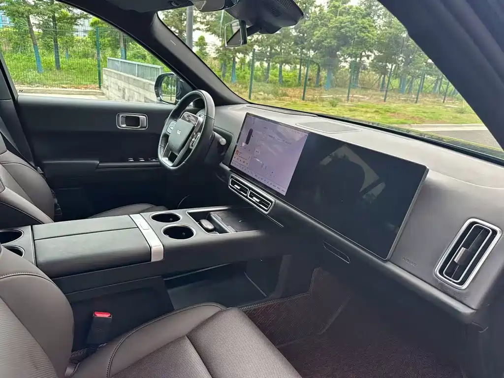 Li Auto Li L8 — миниатюра 6