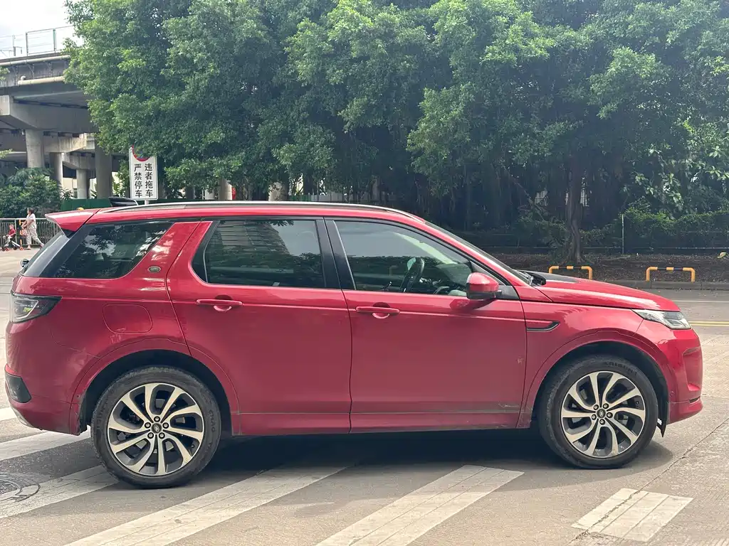 Land Rover Discovery Sport — миниатюра 8