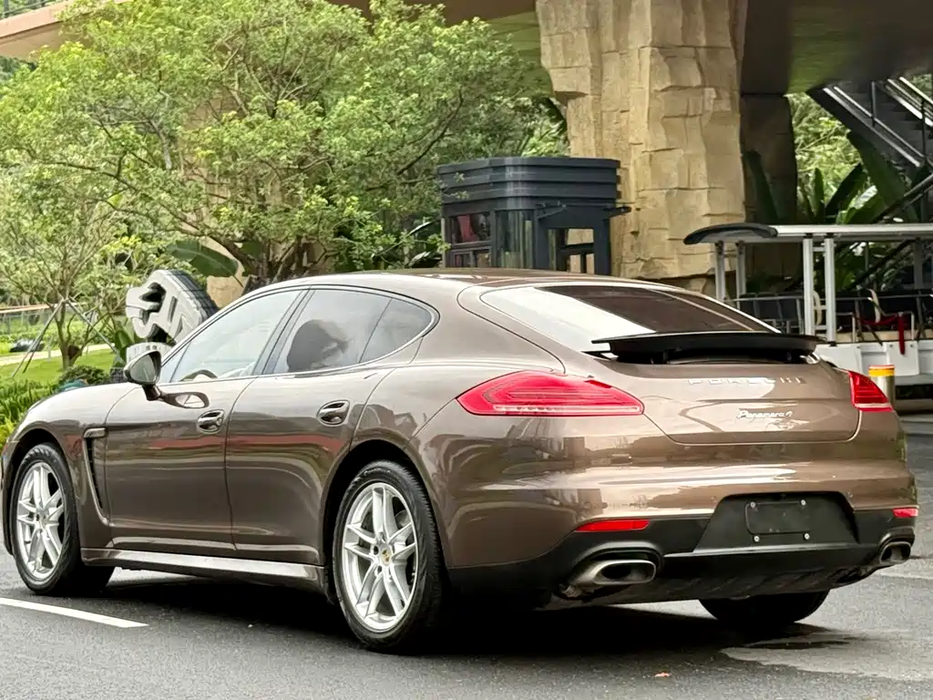 Porsche Panamera 2014 Panamera 4 3.0T