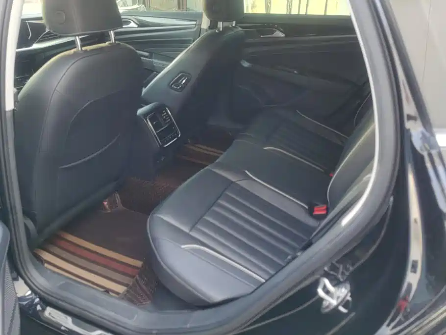 Volkswagen Passat — миниатюра 11