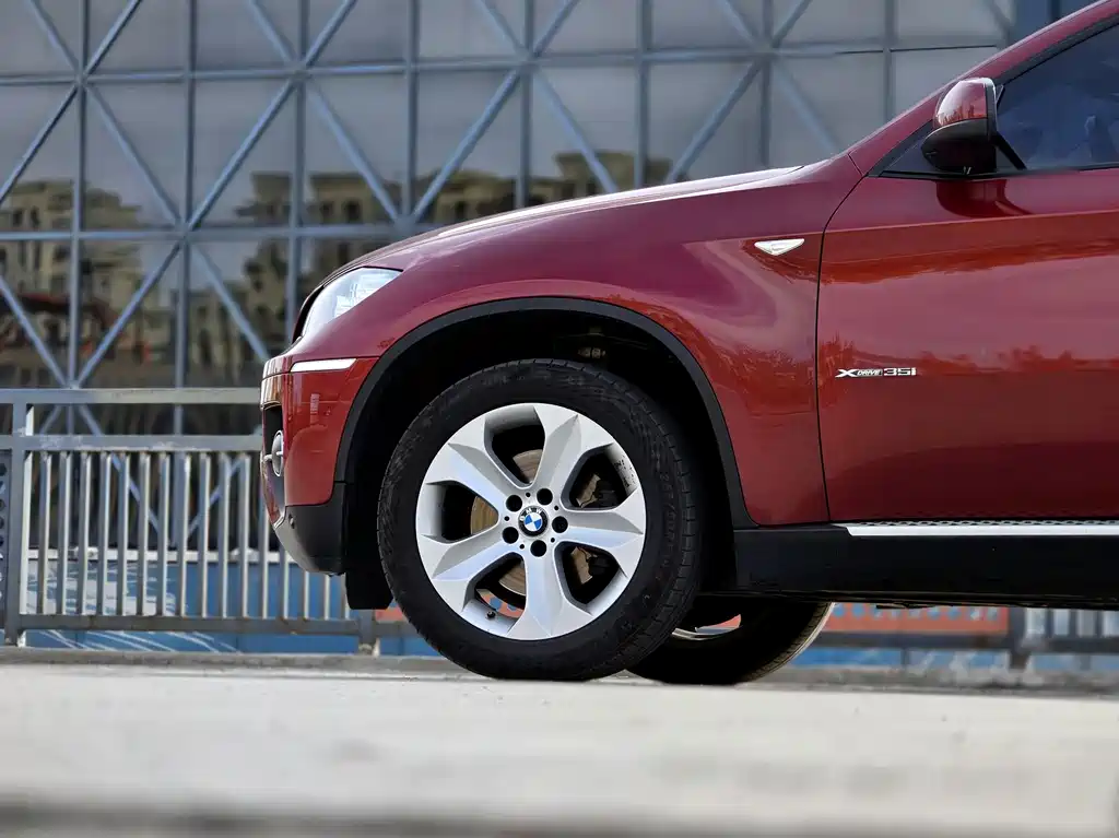 BMW X6 — миниатюра 8