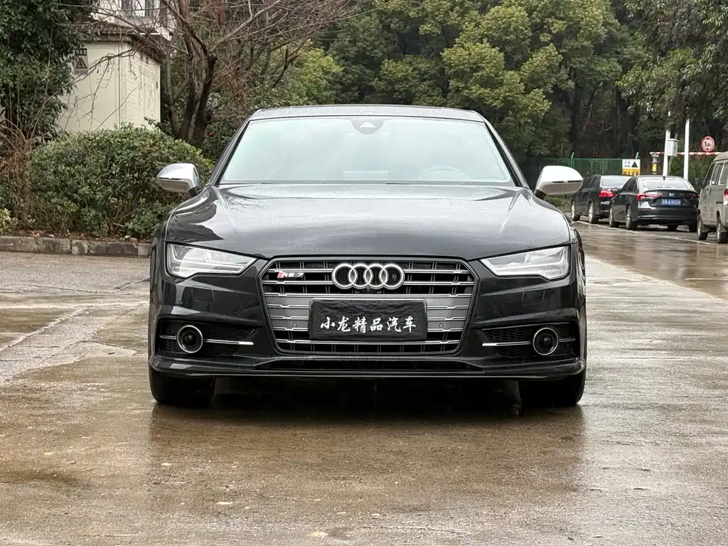 AUDI S7