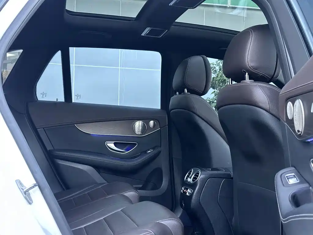 Mercedes-Benz GLC — миниатюра 11