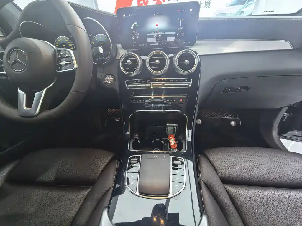 Mercedes-Benz GLC — миниатюра 14