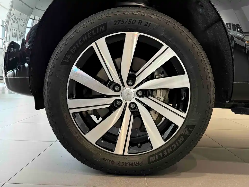 Land Rover Range Rover 2025 3.0 L6 400PS Long Wheelbase