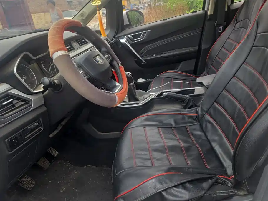 Geely Vision X3 — миниатюра 9