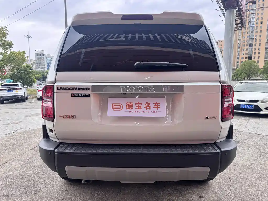 Toyota Prado — миниатюра 12