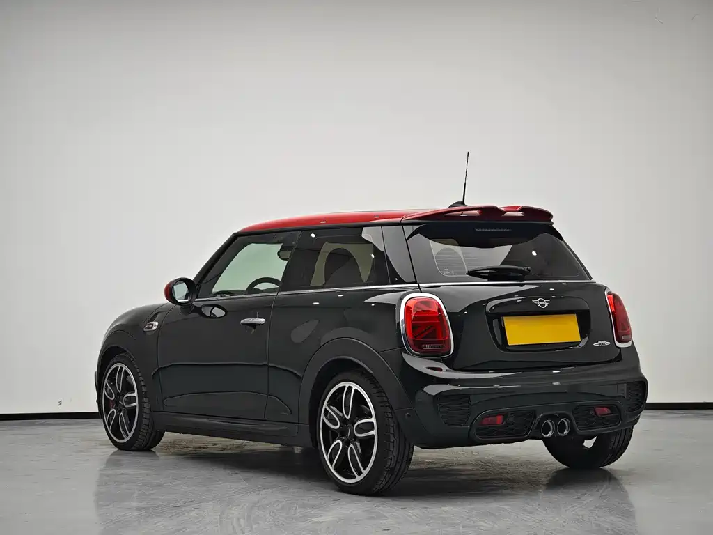 MINI JCW