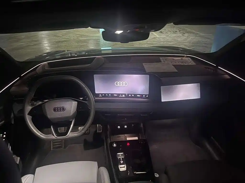 Audi Q6L e-tron — миниатюра 2